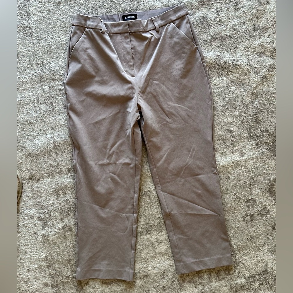 Express Women’s Khaki Pants